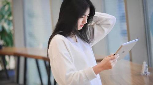 娱乐吃瓜女配变成女生